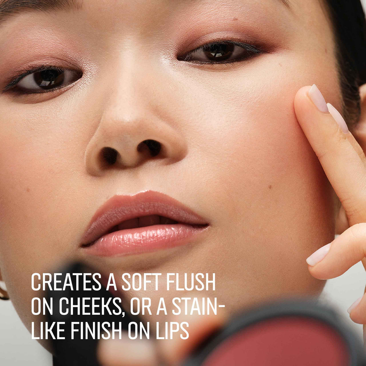 Bobbi Brown Pot Rouge | Multi-Use Cream Blush and Lip Tint | Dewy, Natural-Looking Flush for Cheeks and Lips | Mirrored Compact Travel-Size Face Makeup Blusher, Pale Pink, 0.13 Ounce